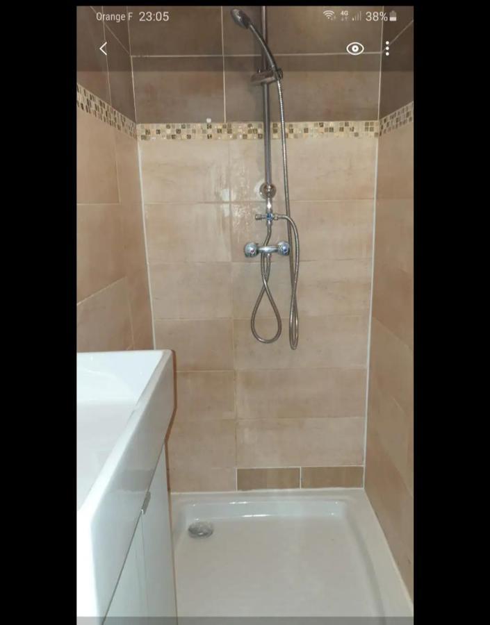 Appartement Chaleureux A 35Mn De Paris Corbeil-Essonnes Exterior photo