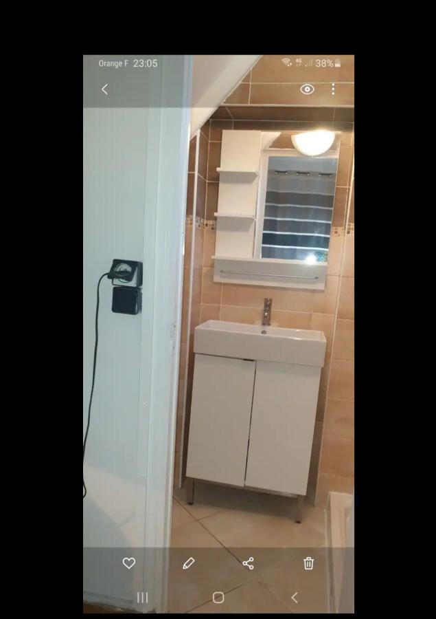 Appartement Chaleureux A 35Mn De Paris Corbeil-Essonnes Exterior photo